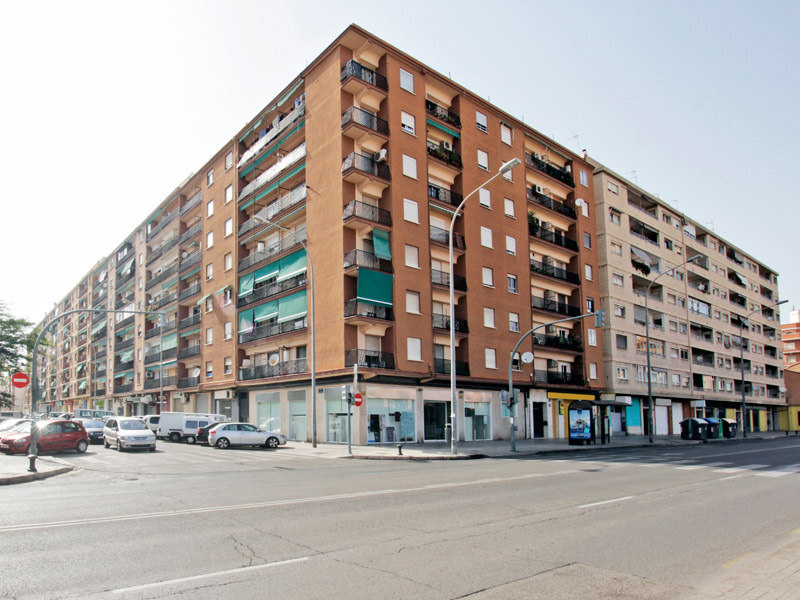 Lee más sobre el artículo Los bajos comerciales, un debate interesante.